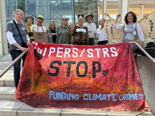 Big Oil sponsors dinners and awards receptions for journalists as study reveals $38 trillion in climate damage