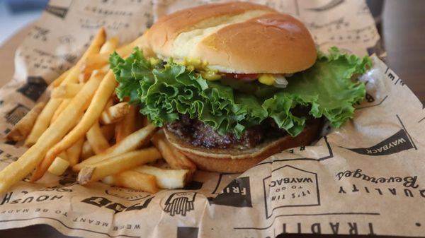 Sacramento area burger joints of a national chain offering BOGO on Cheeseburger Day