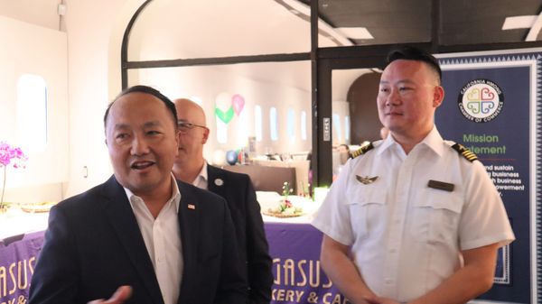 CA Hmong Chamber Holds Meet & Greet for New CEO Steve Ly