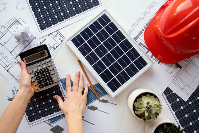 Instalação de energia solar com a 77Sol