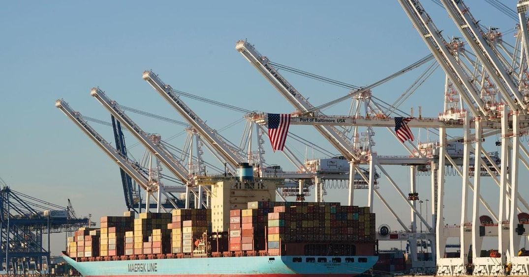 Port Strike Will Paralyze the East Coast?