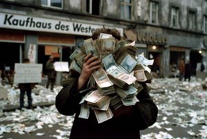 Image of: When Money Dies Overnight: The Hyperinflation Nightmare