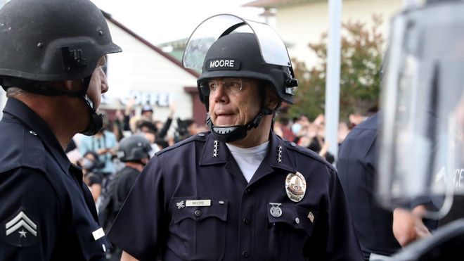 Image of: LAPD Cop Warns of Future Chaos