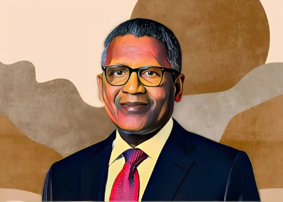 Dangote Refinery reduces petrol price to ₦774/Litre