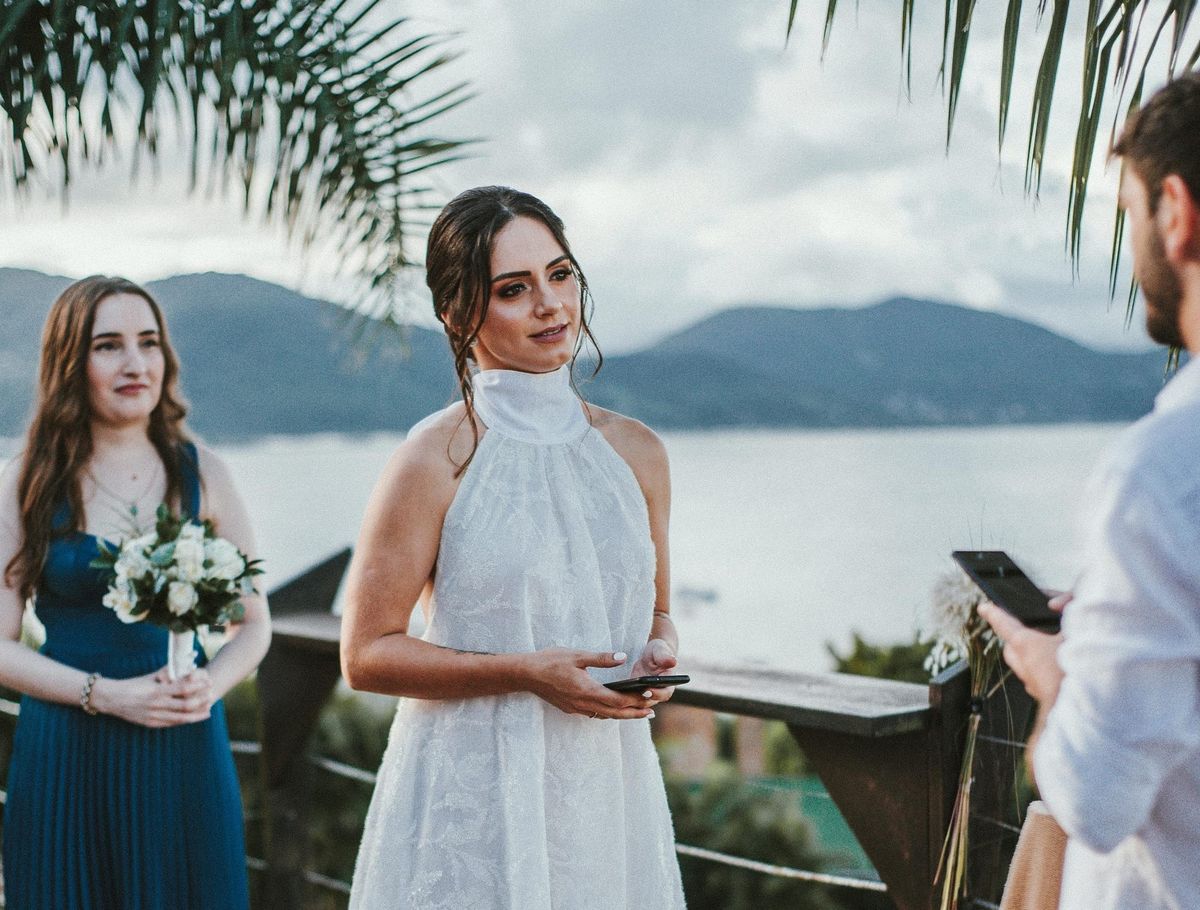 4 Questions to Get You Started Writing Your Own Wedding Vows