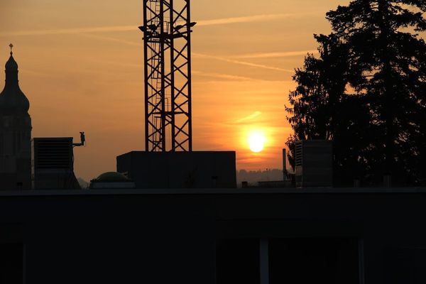 Smart Contract Backdoors: Trump-Sun Dispute Exposes DeFi Risks