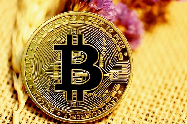 BTC to USDT Swap on DeFi: No KYC, Instant
