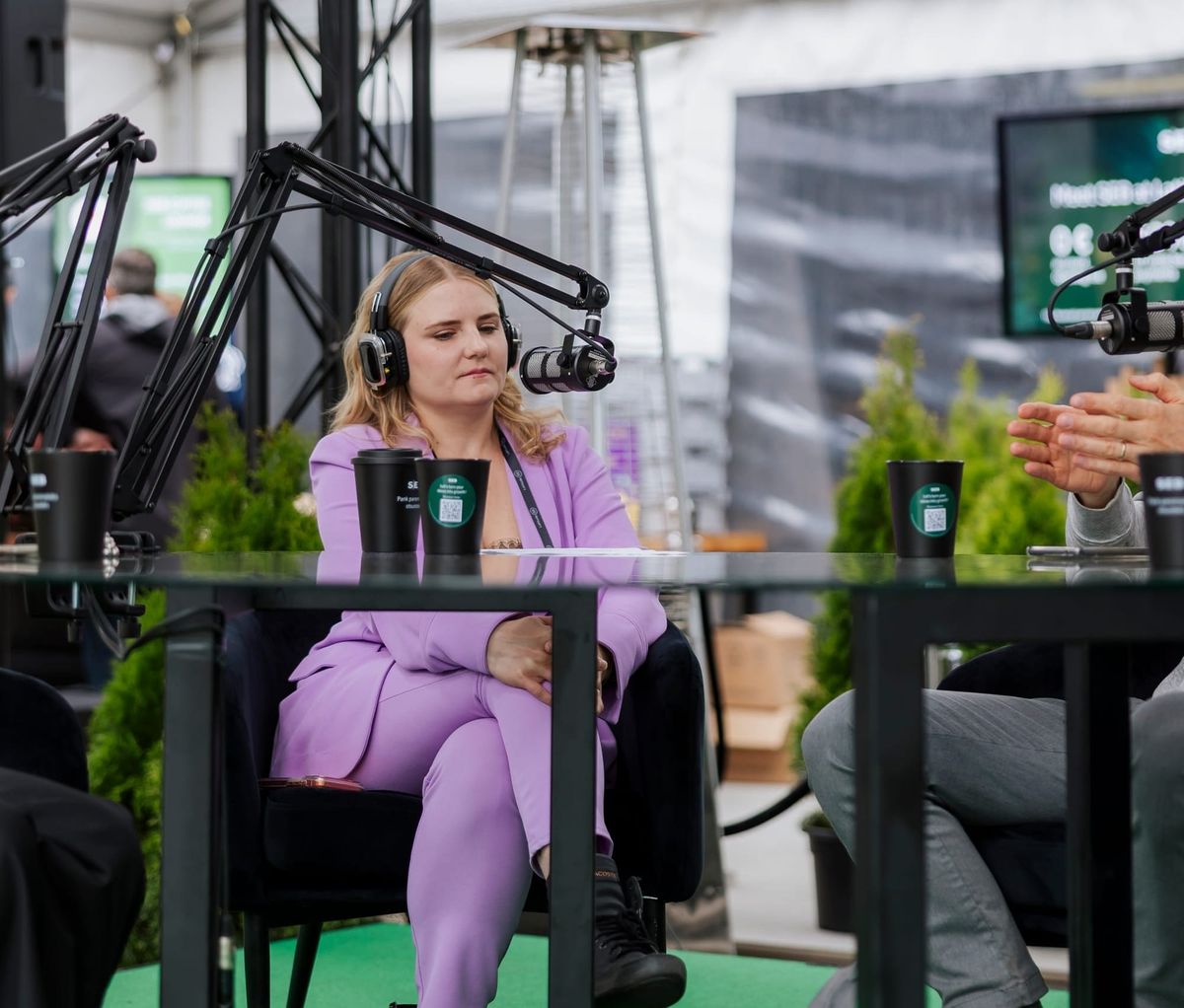 LIINA LAAS Founder-led sales: A practical guide to discovery calls that win customers