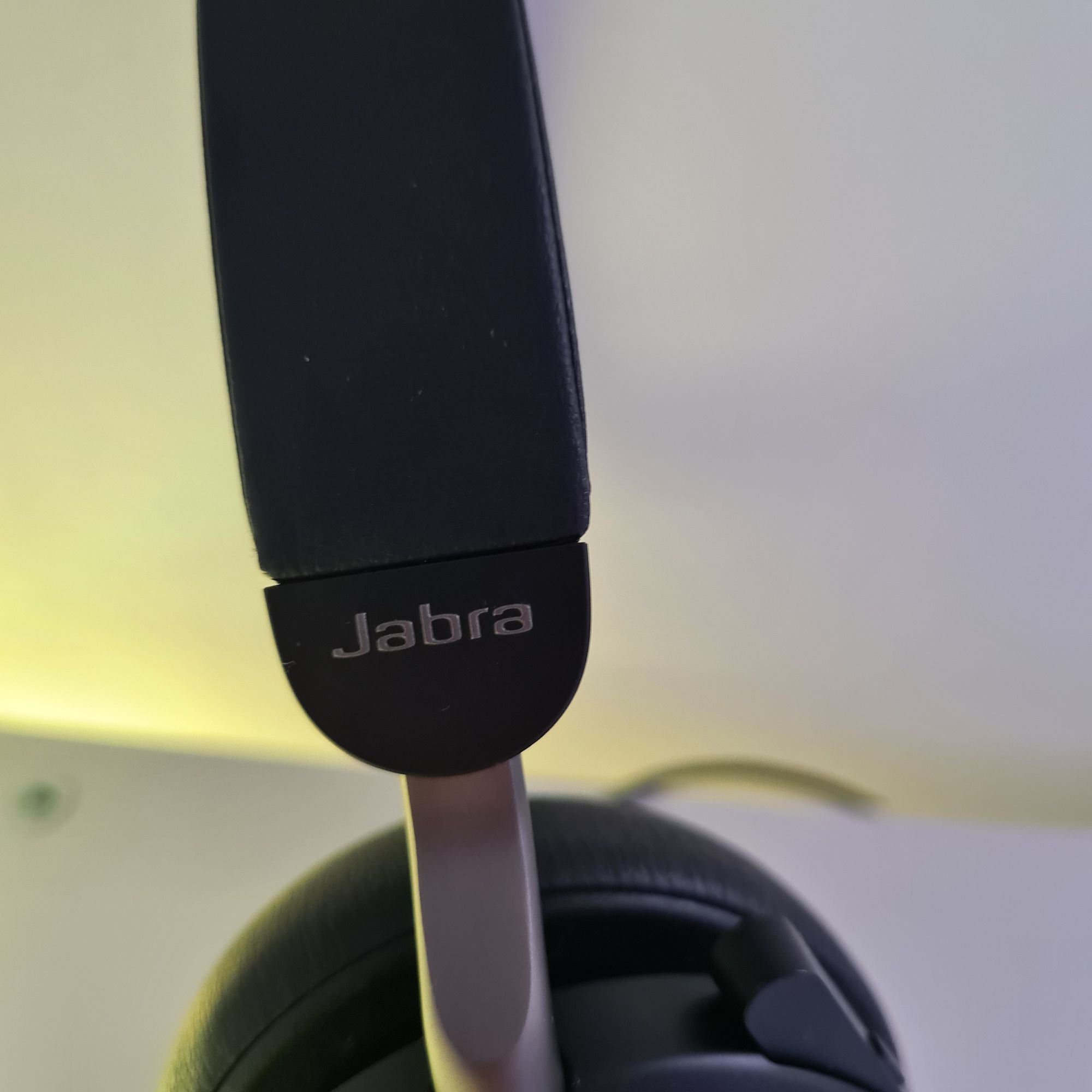 Jabra Evolve2 76