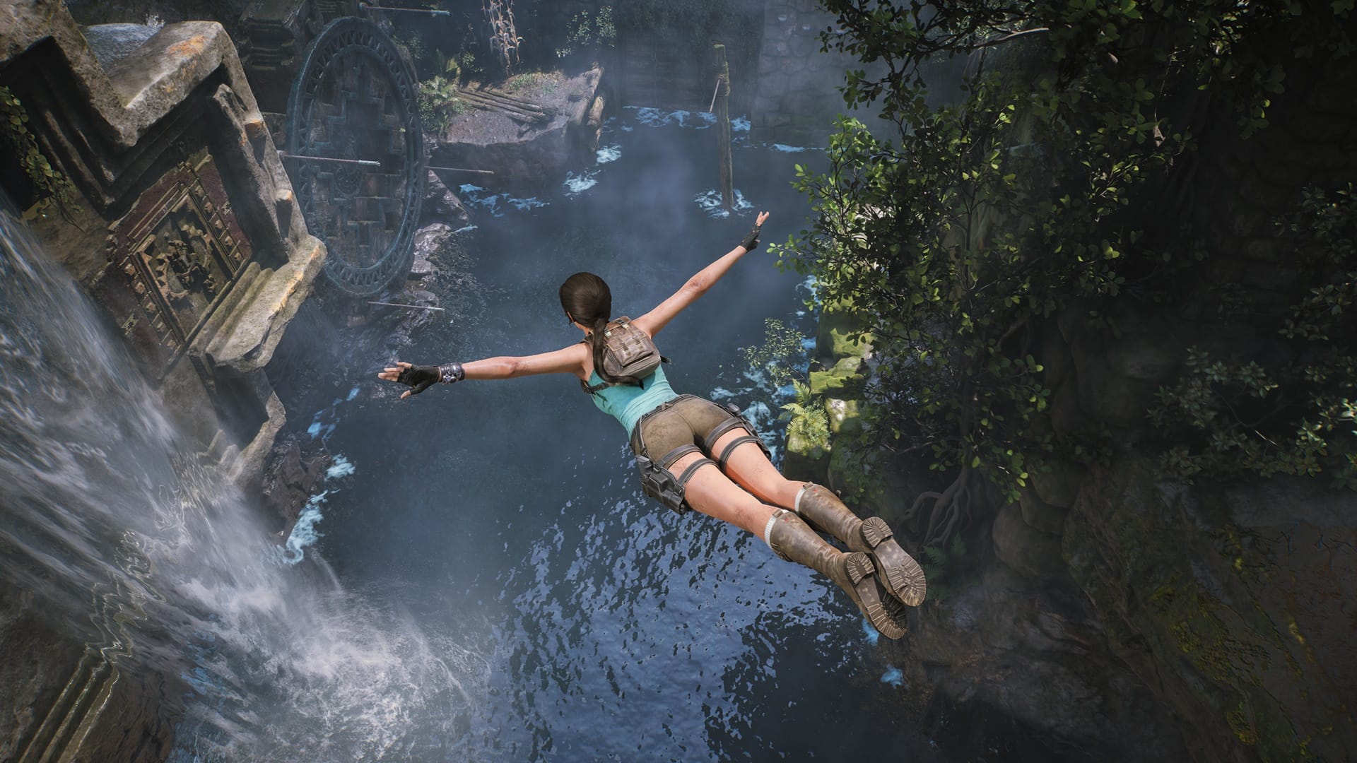 Lara Croft diving down into a pool of water in Tomb Raider: Legacy of Atlantis