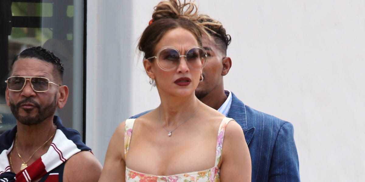 Jennifer Lopez’s Floral-Print Sundress Is Peak Spring