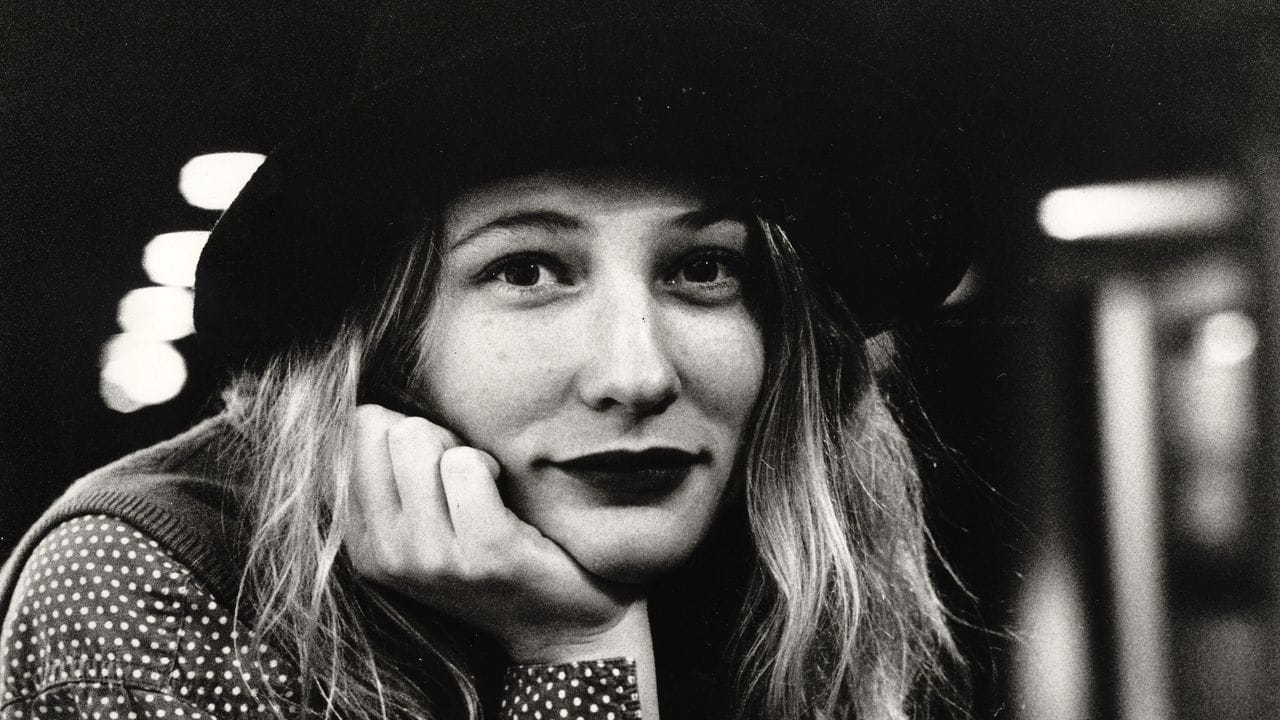 17 Striking Throwback Photos of a Young Cate Blanchett