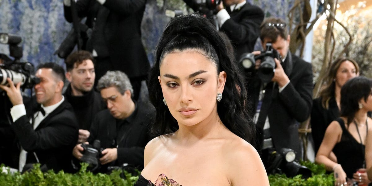 Charli XCX Wears a Sculptural Saint Laurent Flower to the 2026 Met Gala