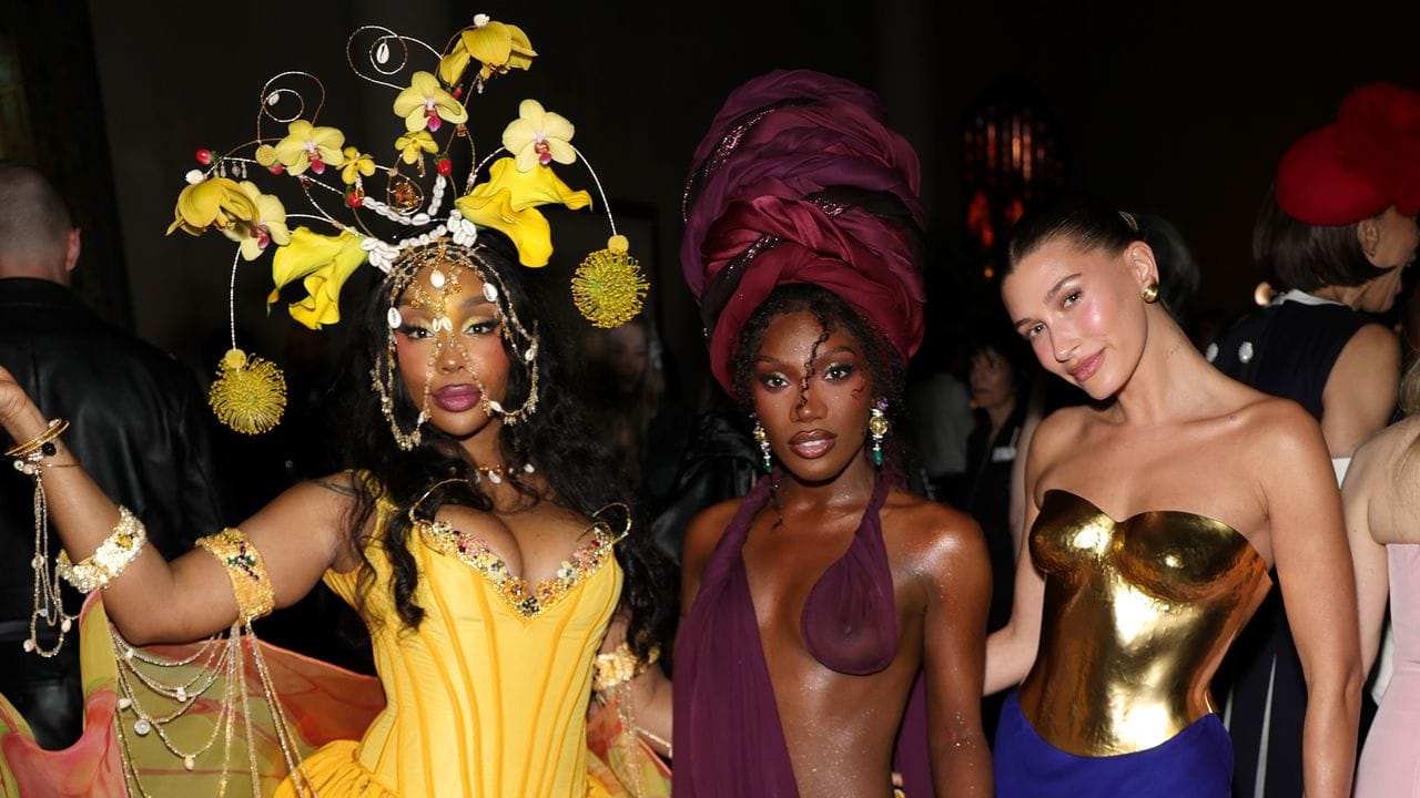 Pops of Color Everywhere! The 2026 Met Gala Red Carpet Was Filled With Bold Hues