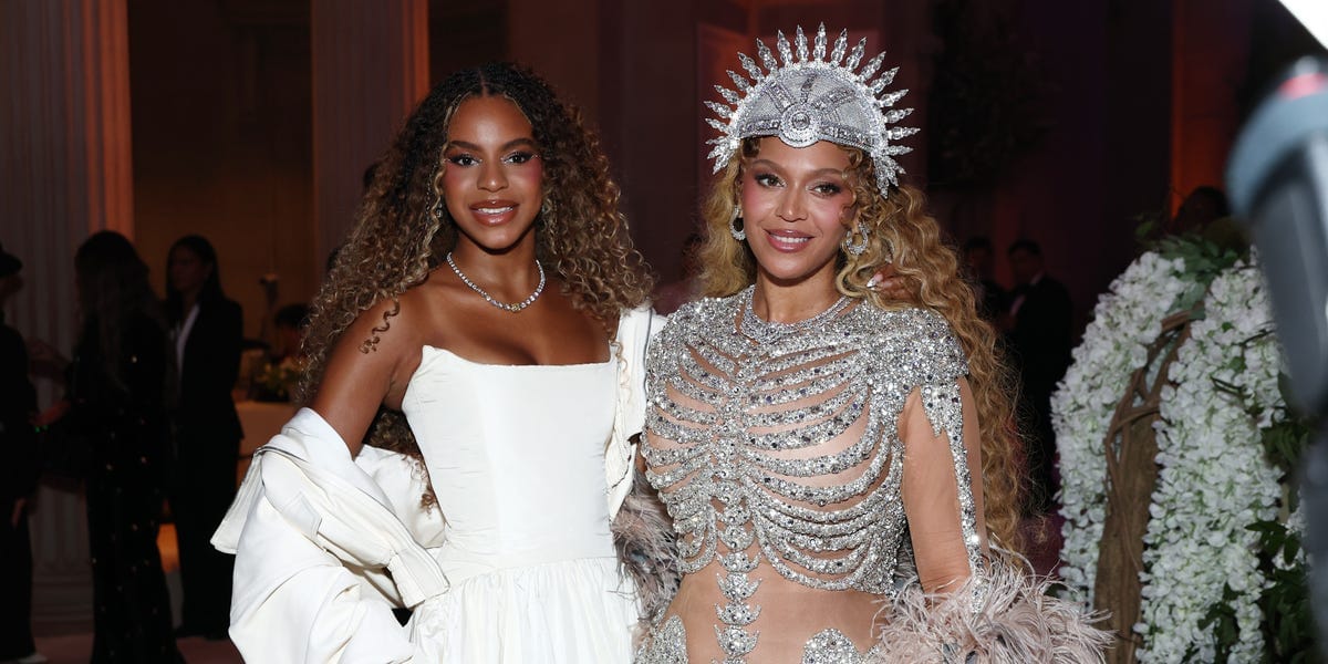 29 Stylish Celebrity Moms and Their Equally Stylish Kids