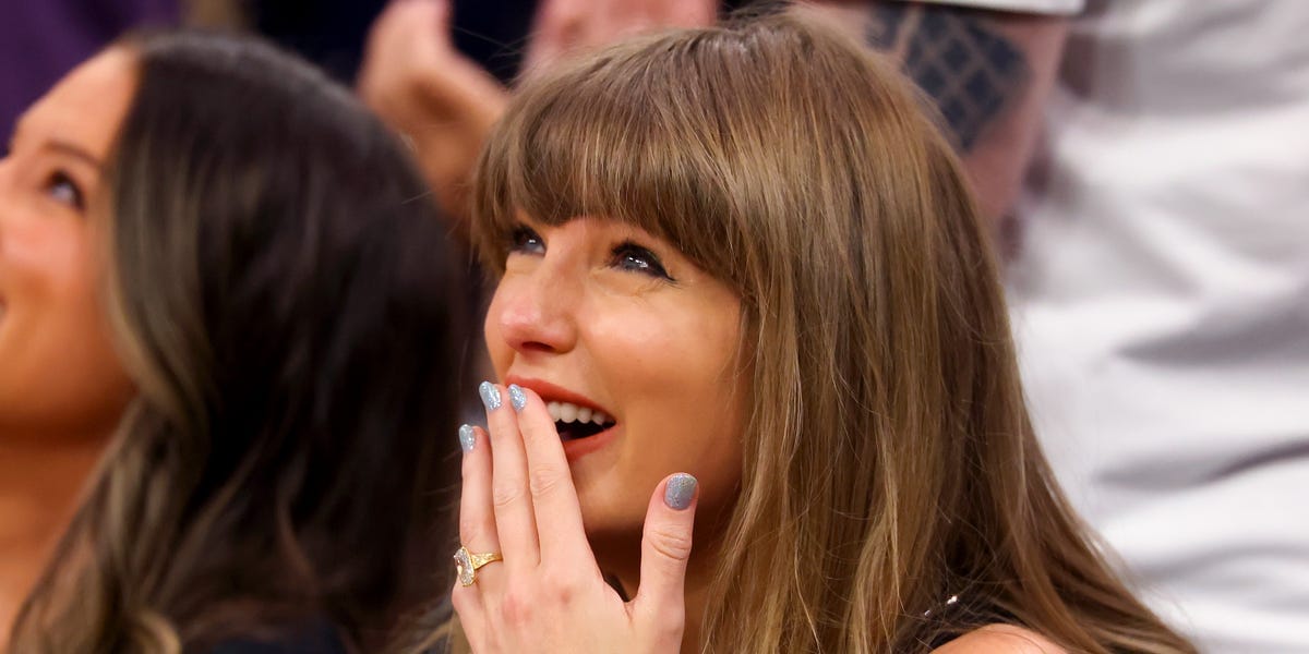 Taylor Swift’s Stella McCartney Courtside Look Is Full of Meaning