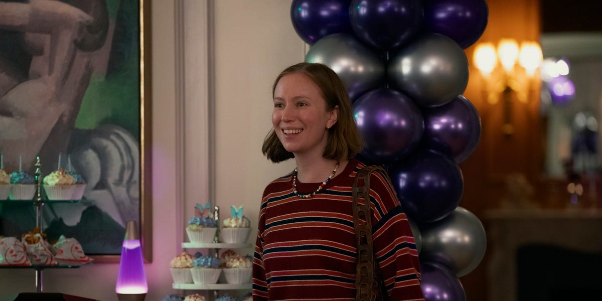 Hannah Einbinder On Channeling Jim Carrey and Blowing Past Her Own Boundaries