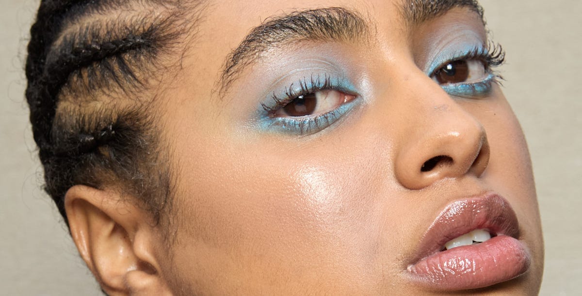 The 7 Best Heated Eyelash Curlers for a Lift That Lasts