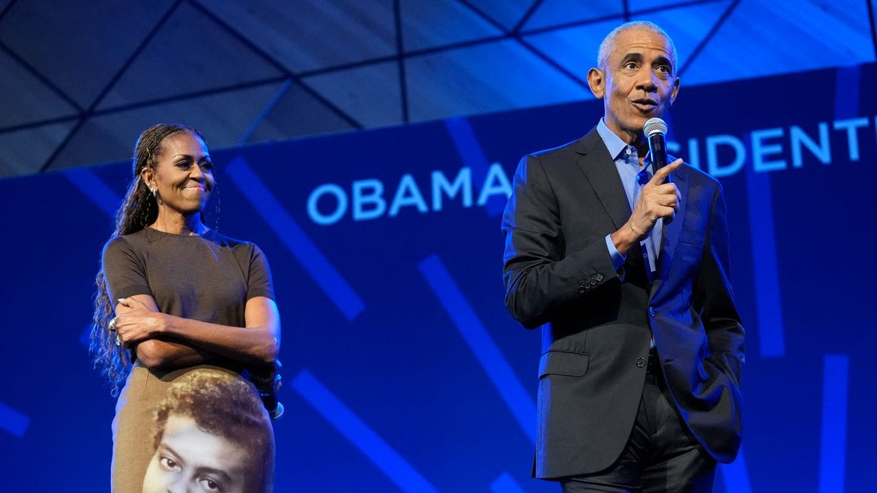 Michelle Obama Pays Tribute to Her Late Mother With a Meaningful Fashion Choice
