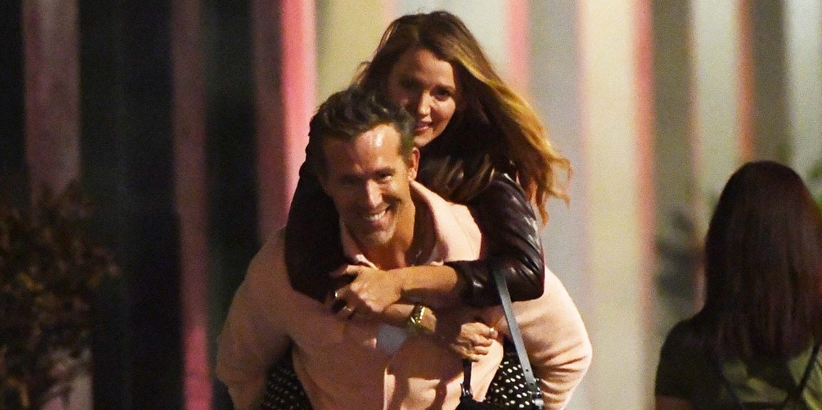 Ryan Reynolds Gives Blake Lively a Piggyback Ride After Their Date in NYC