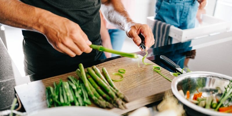 Why Some People Naturally Eat Fewer Ultra-Processed Foods (Not Willpower!)