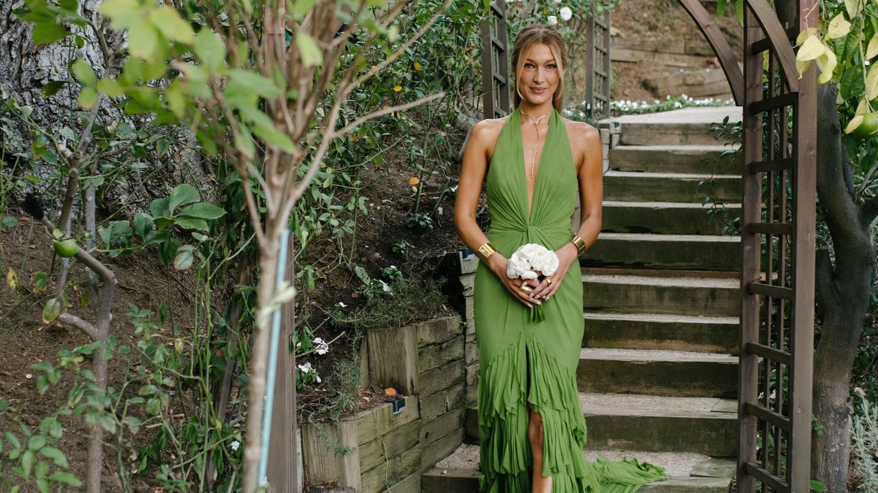 7 Backyard Wedding Outfit Ideas for Your Outdoor Fêtes