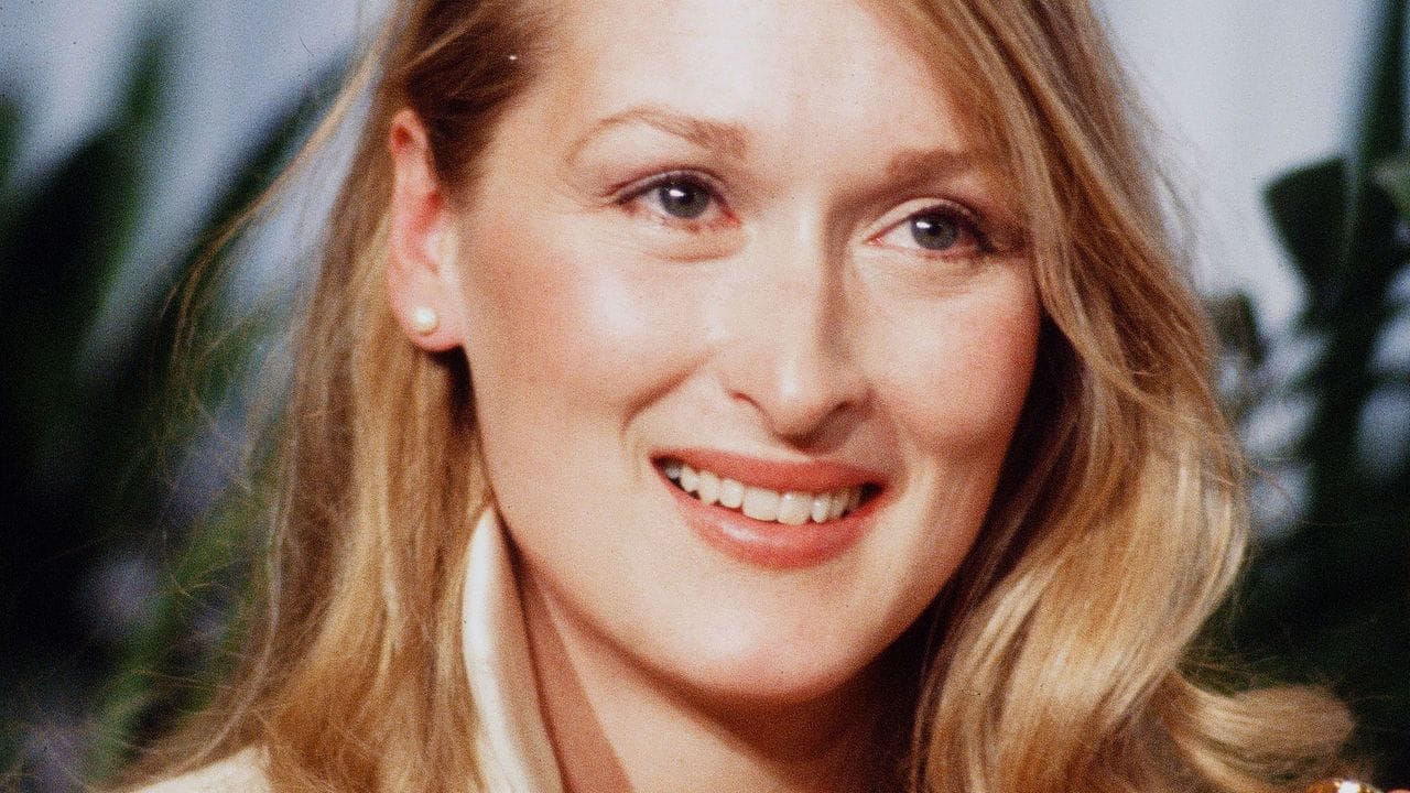 At 77, Meryl Streep Is Still Queen of Fresh Beauty Looks