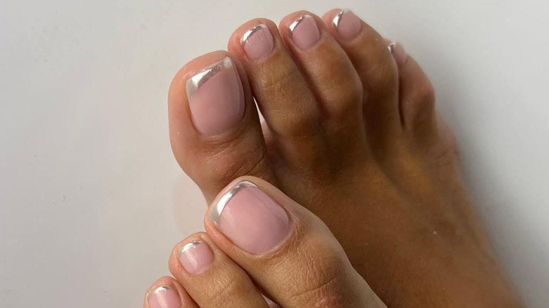 The French Pedicure Got a Glamorous Update for Summer 2026
