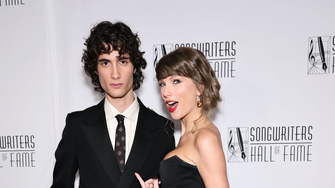 Taylor Swift Made History at this Year’s Songwriters Hall of Fame Induction Ceremony