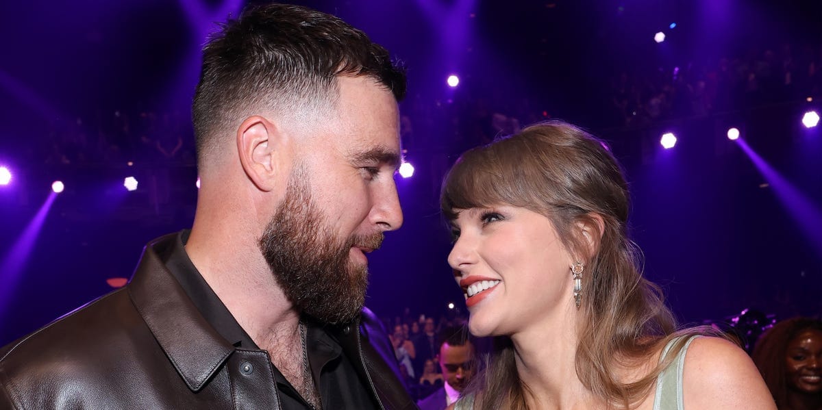 Travis Kelce Steps Out Wearing His Wedding Ring for the First Time!