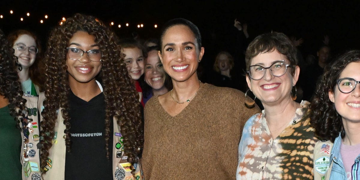 Duchess Meghan Nails Casual Summer Dressing