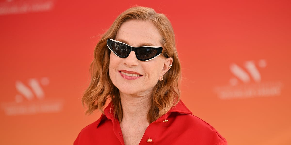 The Best Mid-Length Styles for Mature Hair