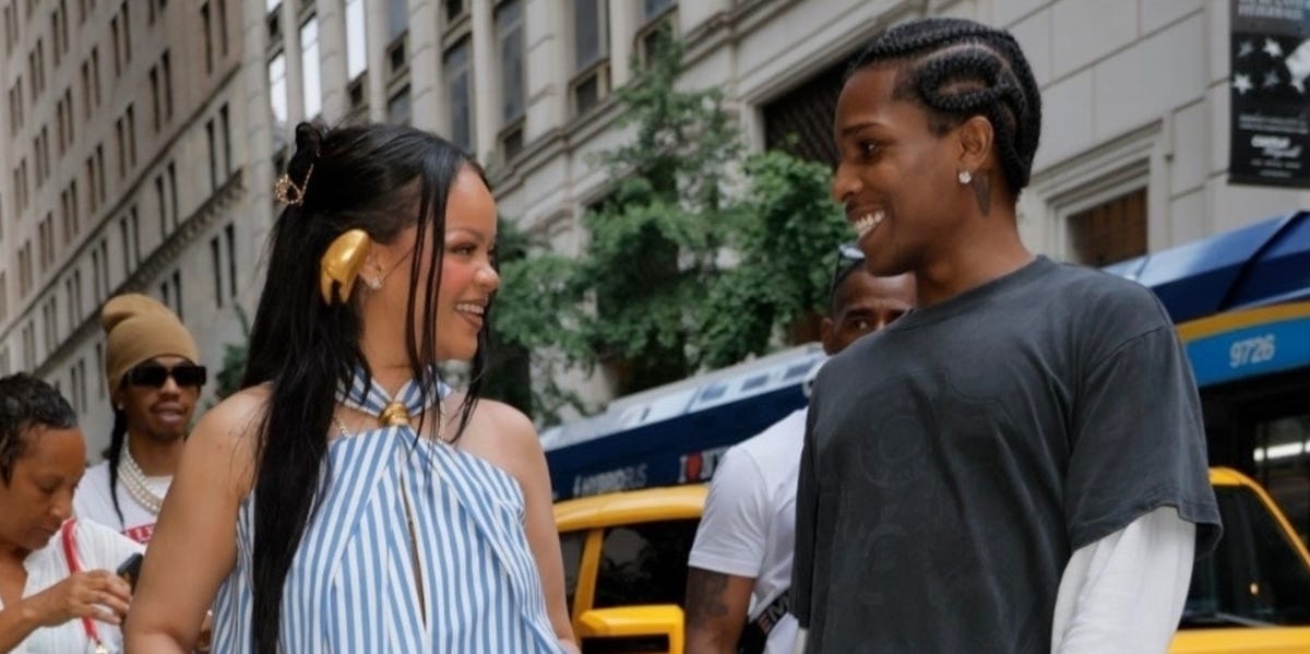 Rihanna Nails Heatwave Style With an Easy, Breezy 100°F-Proof Dress