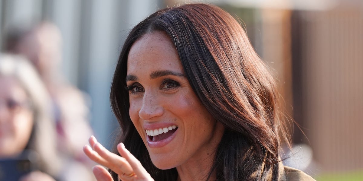 Duchess Meghan Is the Epitome of California Cool in This Rare Laidback Photo