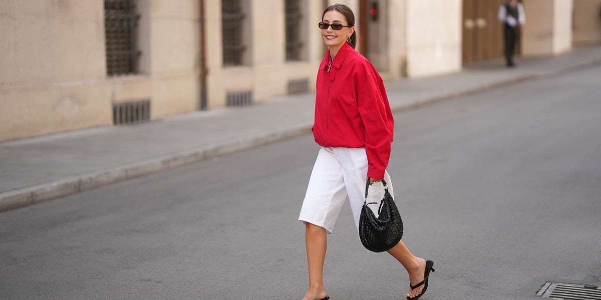 How to Build a Summer Capsule Wardrobe, According to Stylists