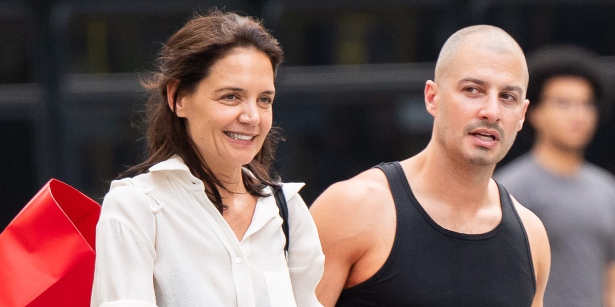 Katie Holmes and Beau Jason Bard Yarmosky Try Out Their Couple Style