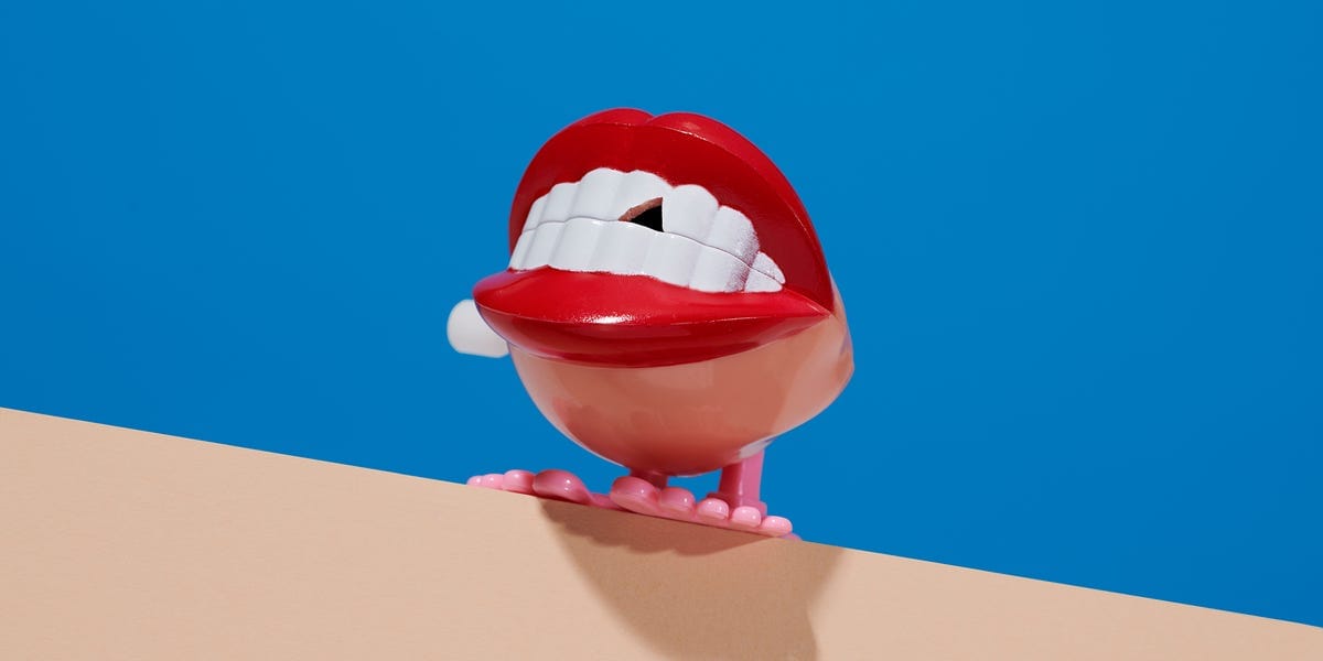 <b><strong>The Weird Way GLP-1s Affect Your Teeth</strong></b>
