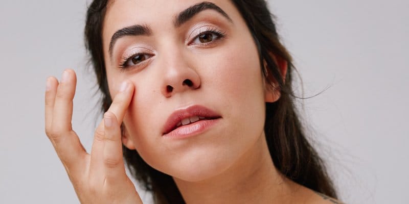 A Study Of 200,000+ People Found A Major Eye Disease Risk Factor