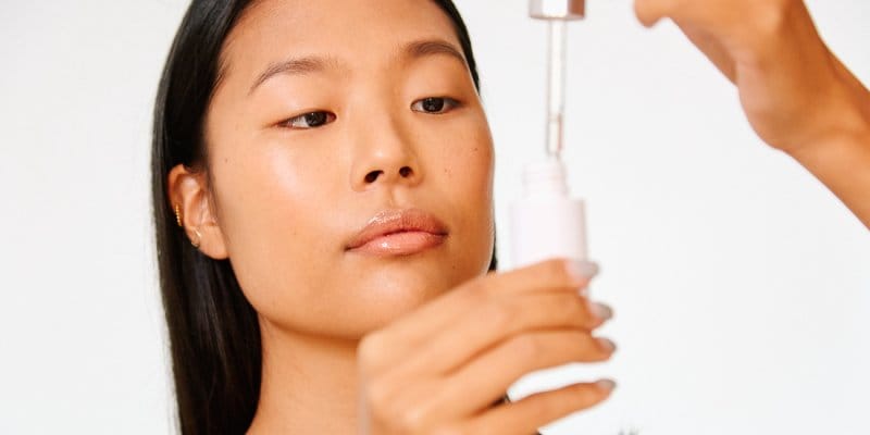 Study Finds This Is An Effective Treatment For Dark Spots, Acne & Redness