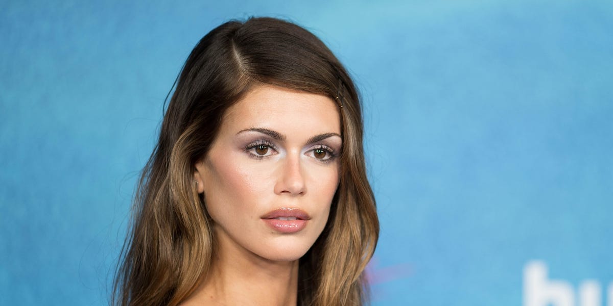 Side Parts Are Back, According to Kaia Gerber