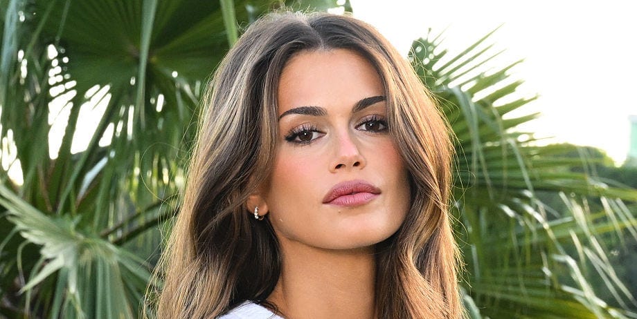From Lobs to Layers, Meet the 7 Chicest Low-Maintenance, Midlength Hairstyles for Summer 2026