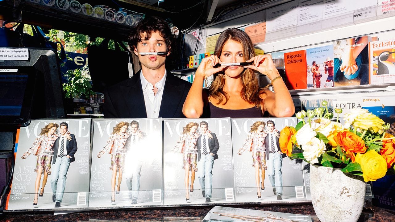 Kaia Gerber and Homer Gere Stopped by Casa Magazines to Sign Vogue September Issues