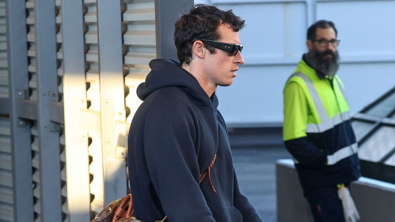 Callum Turner Proves Hot Man-Hot Bag Is the Best Combo