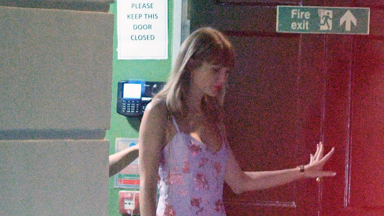 Taylor Swift Makes Her First Post-Wedding Solo Appearance in a Lavender Haze