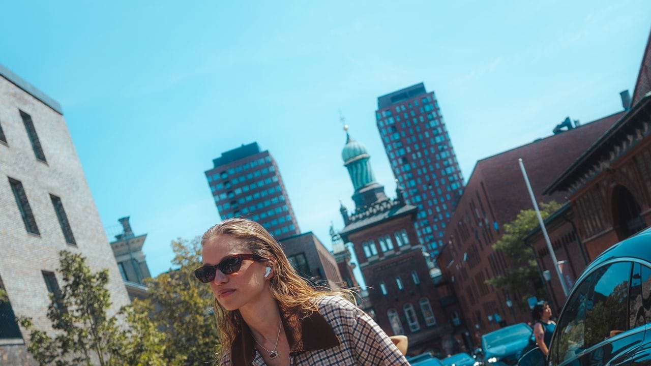 7 Stylish Ways to Wear a Barn Jacket This Fall