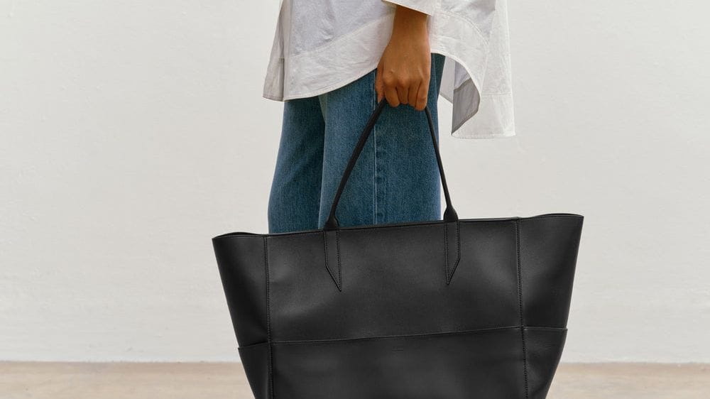 8 Travel Totes for Every Style, Destination, and Itinerary