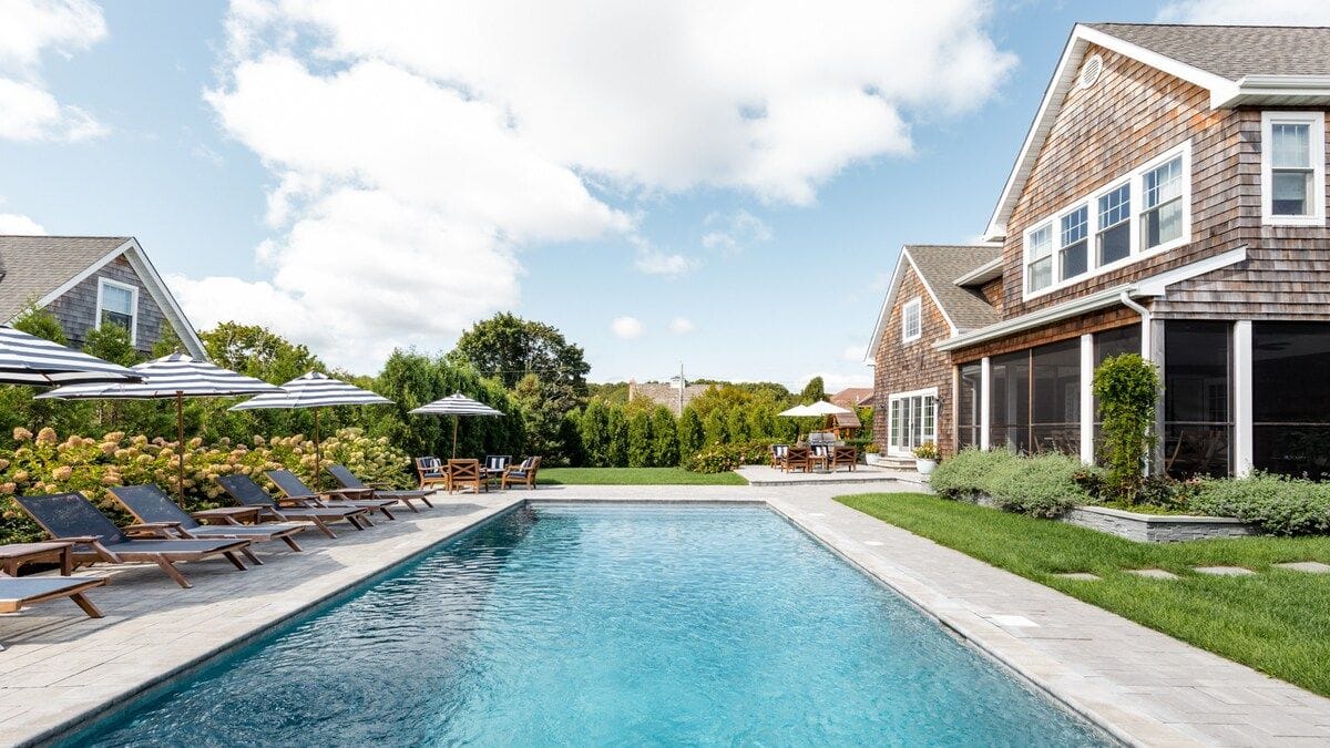 The 16 Best Airbnbs in the Hamptons for a Last-Minute Summer Vacation
