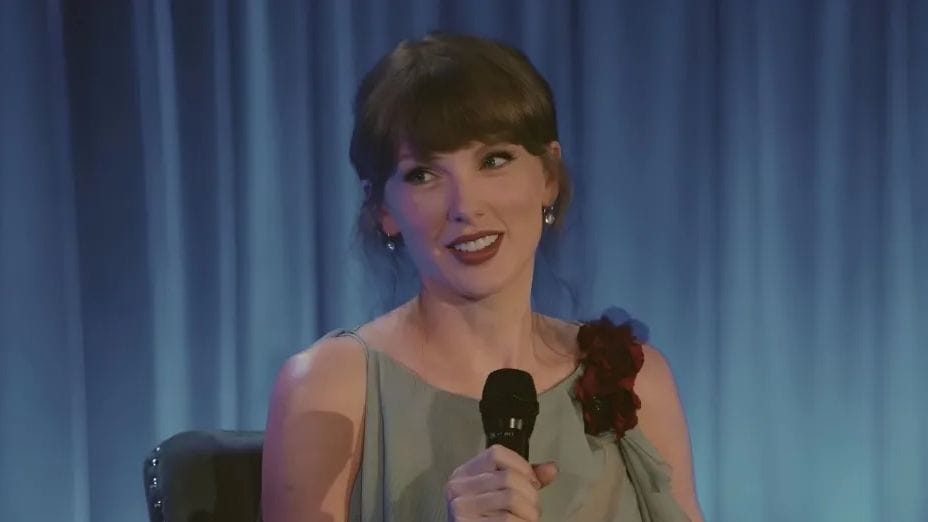 Taylor Swift Wore a West Village Girl Staple for Her First Post-Wedding Performance