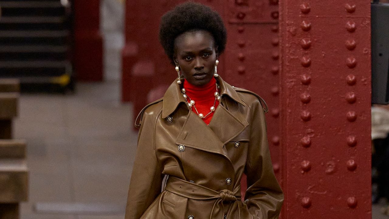 Is the Cropped Trench Coat Is the Ultimate Transitional Hero?