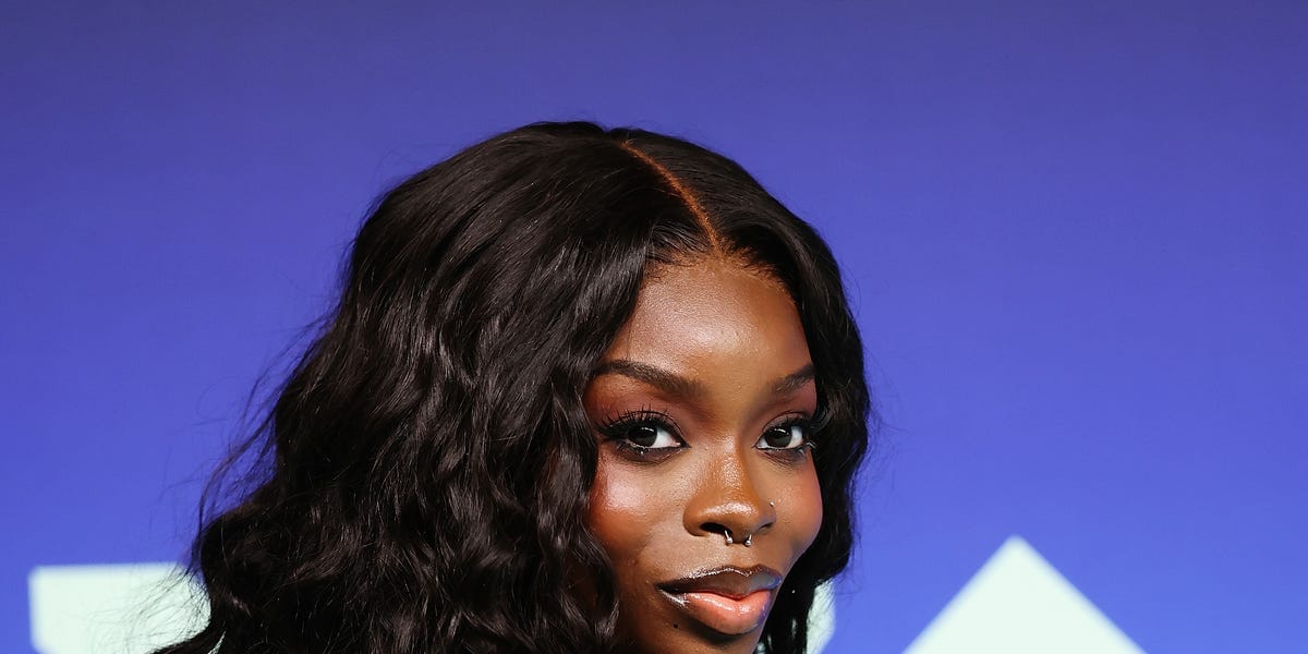 All the Celebrity Red-Carpet Looks at the 2026 VMAs